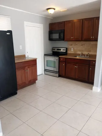 $1,950 | 522 West 3rd Street, Riviera Beach, FL 33404