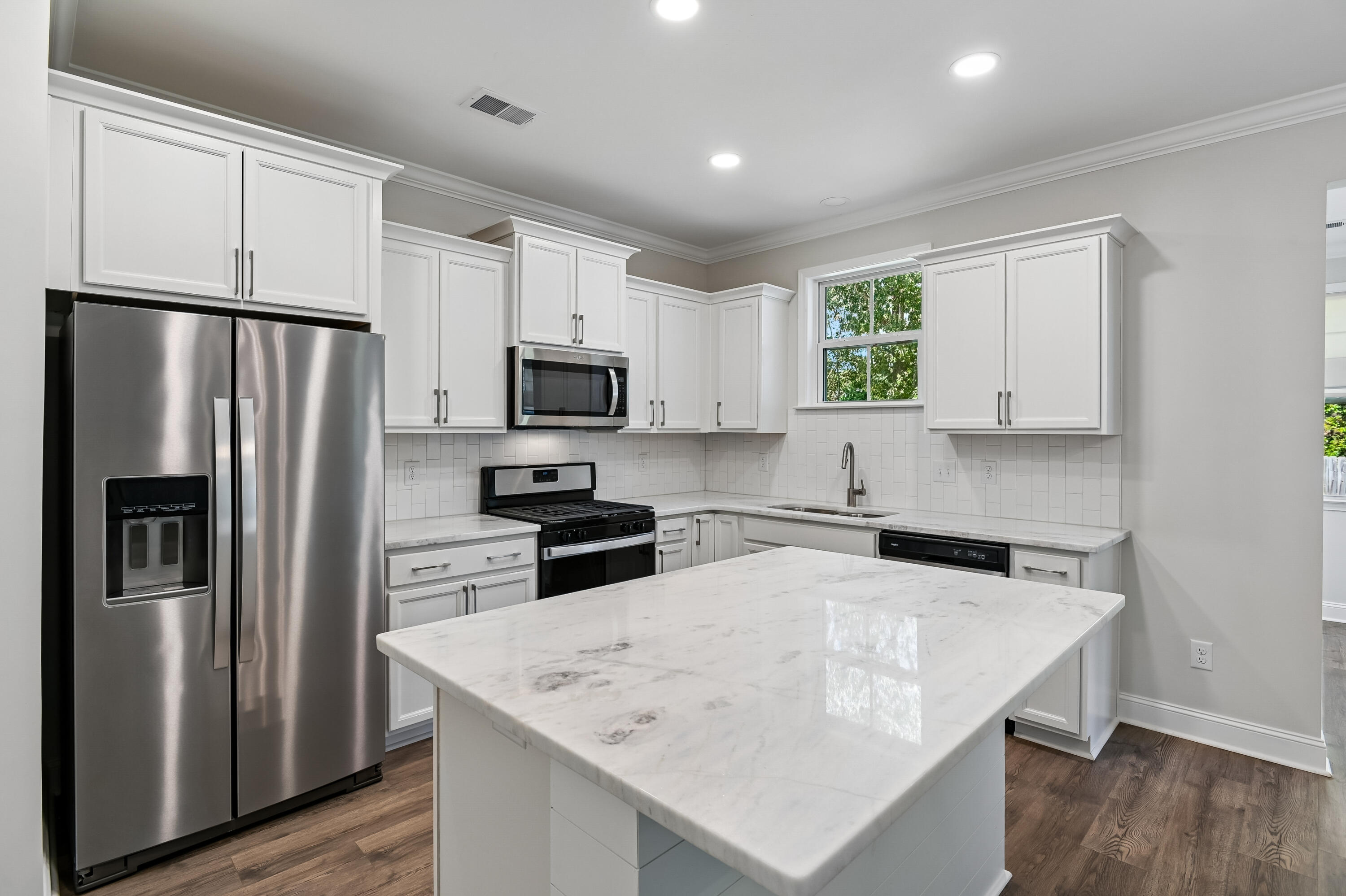 108 Abbey Terrace Road Moncks Corner, SC 29461 - Photo 13 of 37 15-Kitchen