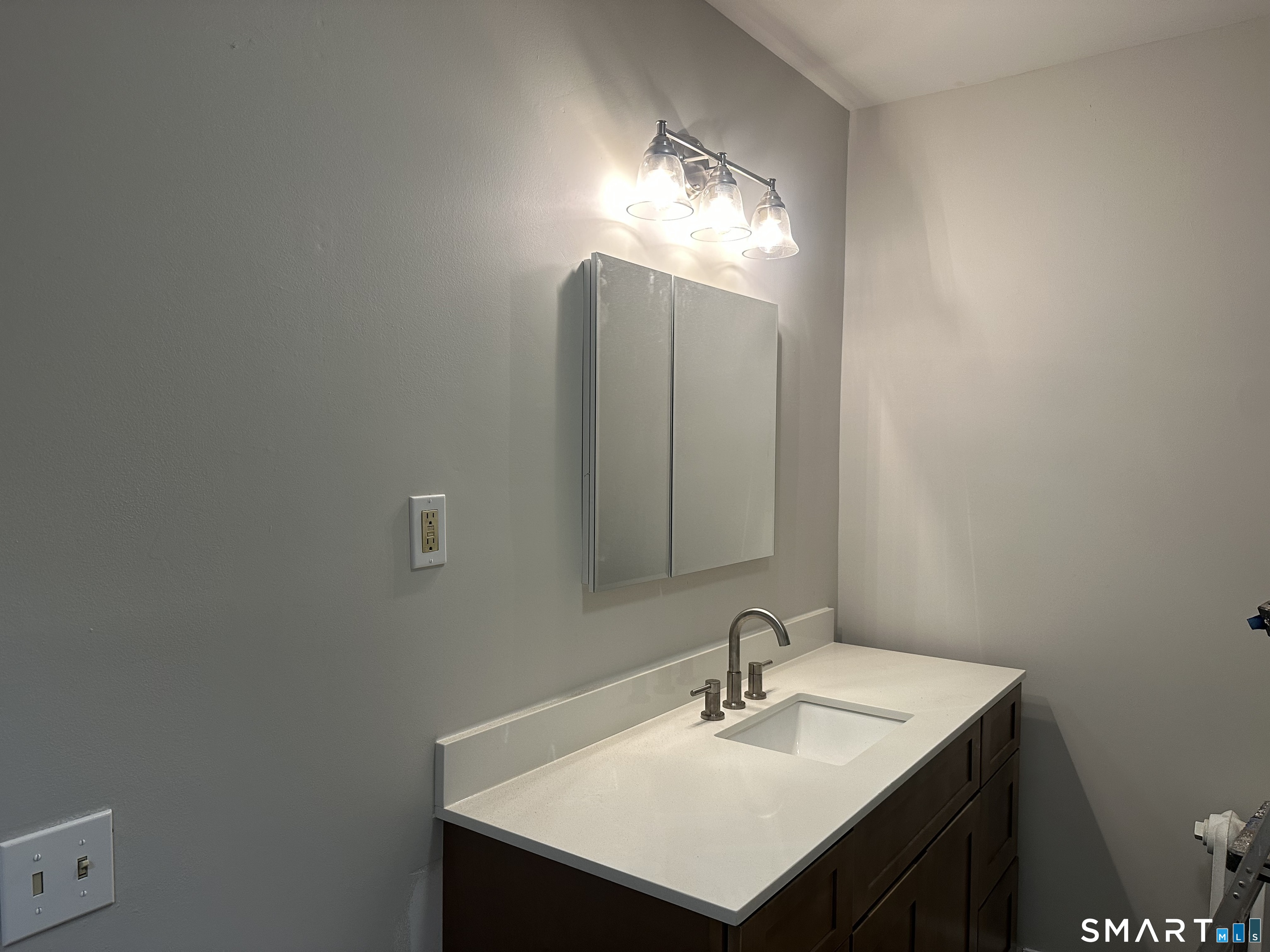 17 Broad Street Middletown, CT 06457 - Photo 4 of 6