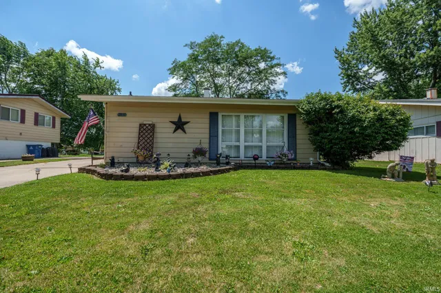 $150,000 | 2031 Shaw Avenue, Peru, IN 46970