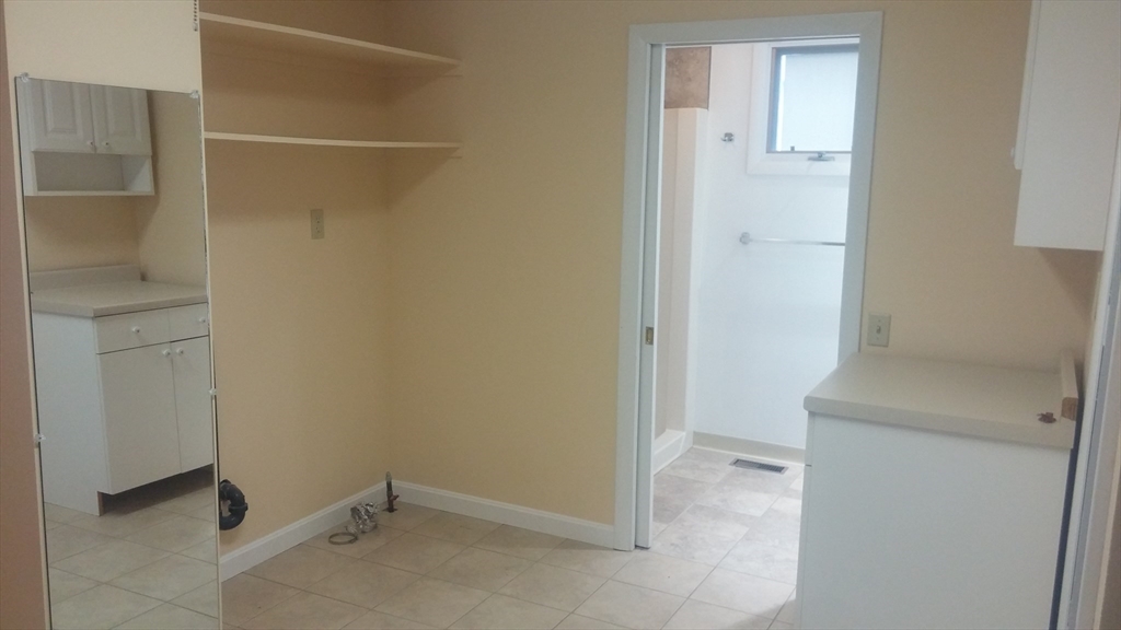 6 Buffum Street Worcester, MA 01603 - Photo 8 of 10