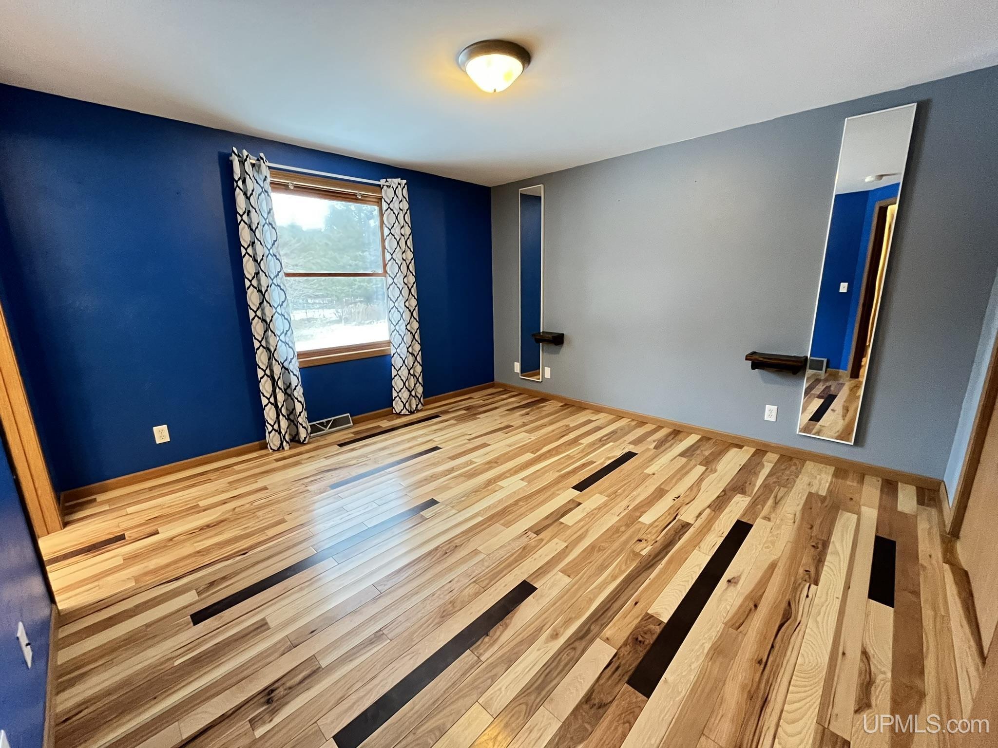 2724 Jackson Road Gulliver, MI 49840 - Photo 14 of 47