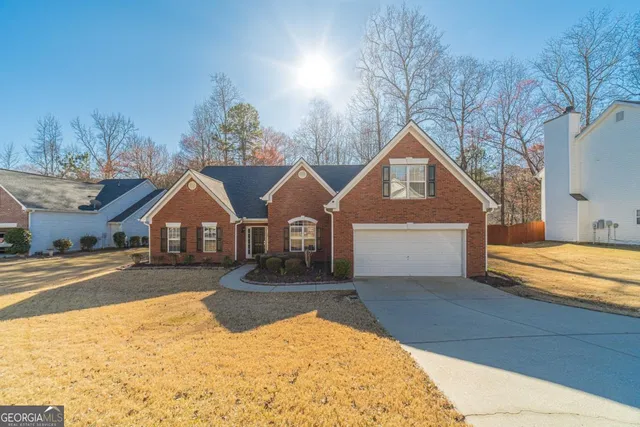 $395,000 | 2717 Links Overlook Drive, Dacula, GA 30019