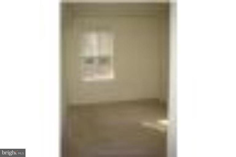 11619 Stoneview Square, Unit 74/1B Reston, VA 20191 - Photo 4 of 5 a view of a room