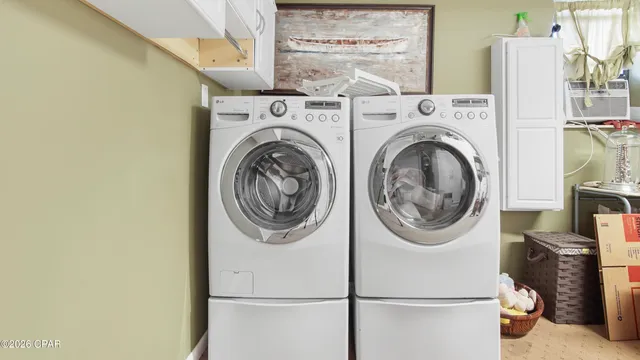 $2,000 | 1600 West 12th Street, Unit B, Panama City, FL 32401