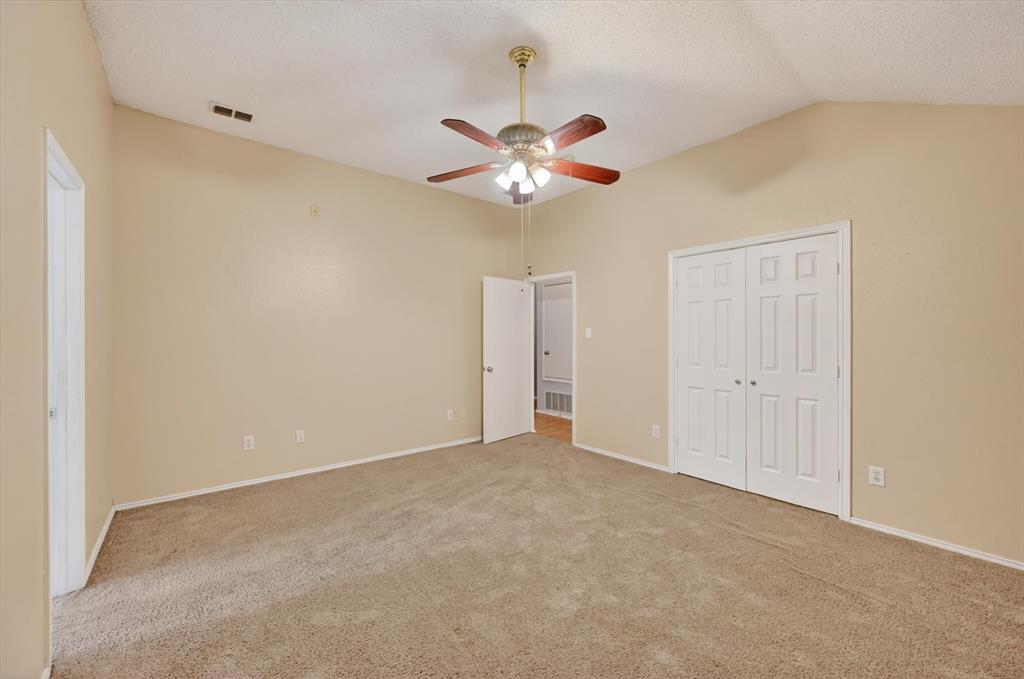 1001 Ridge Top Drive Burleson, TX 76028 - Photo 25 of 37