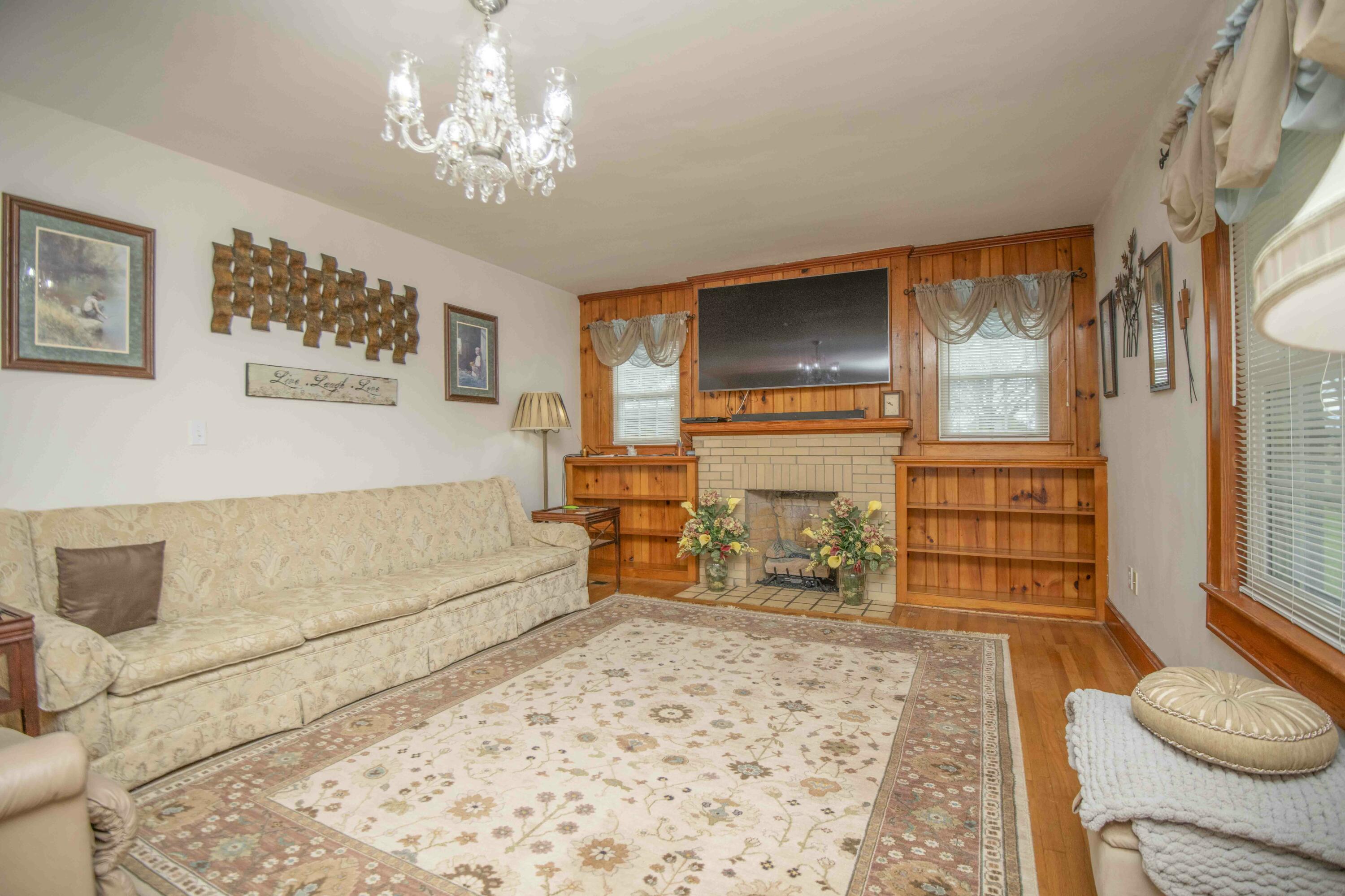 505 Atlantic Road New Market, TN 37820 - Photo 15 of 55 Living room