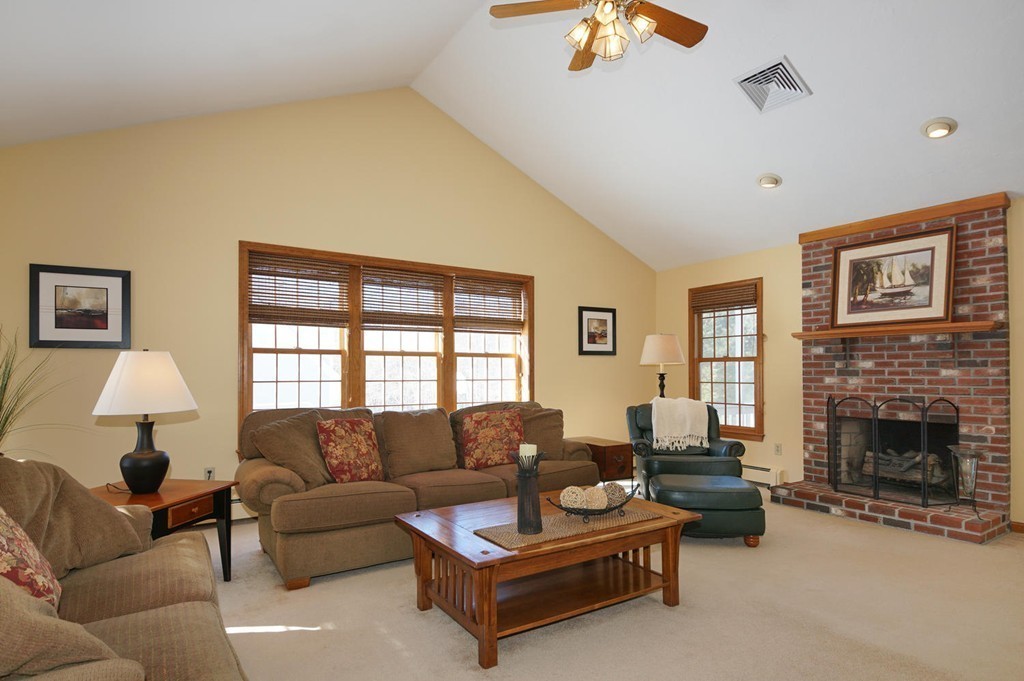 22 Ridge Road Norfolk, MA 02056 - Photo 13 of 30 Gallery Image 13