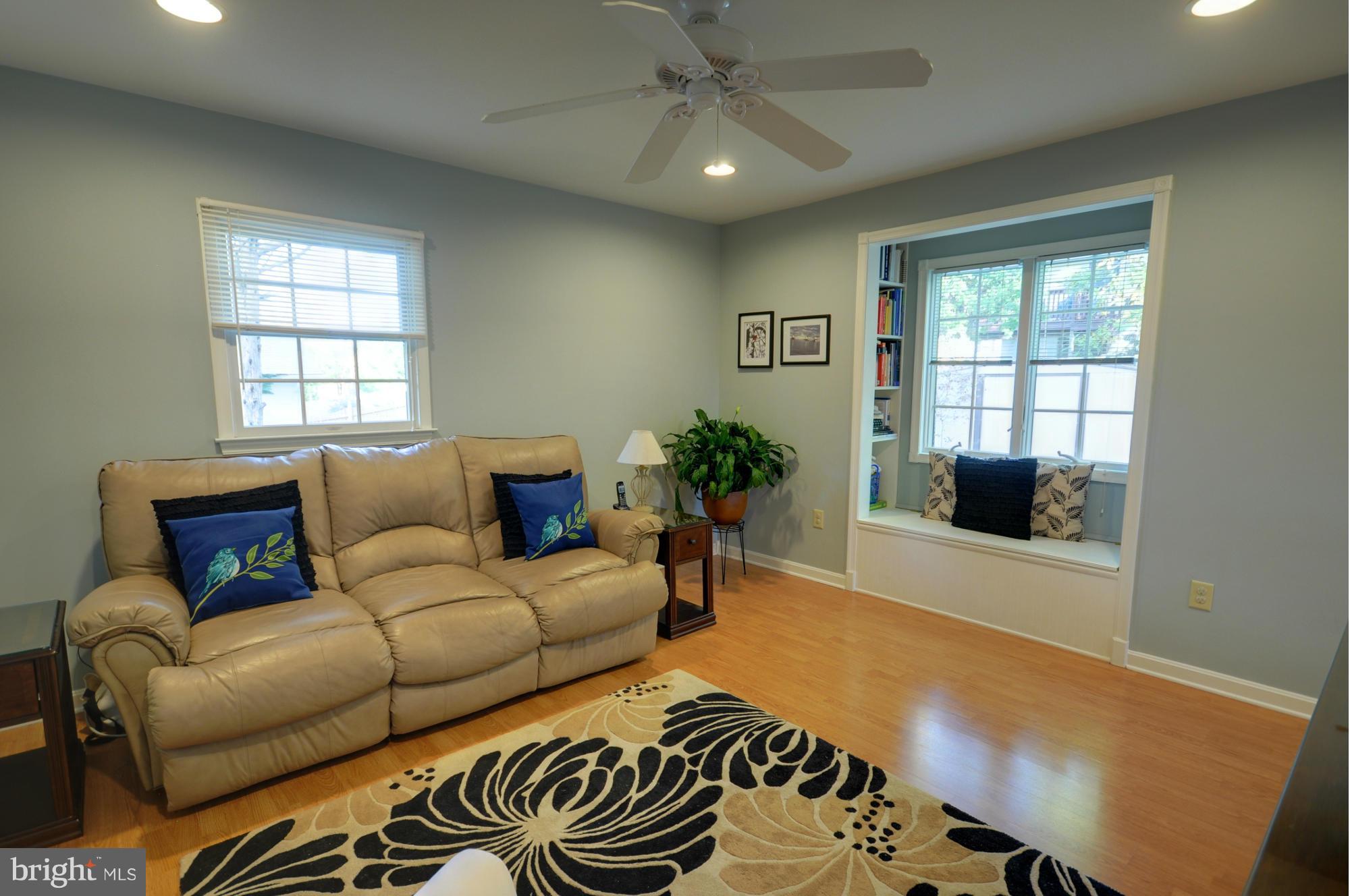 417 Bathurst Road Catonsville, MD 21228 - Photo 18 of 30 Family Room