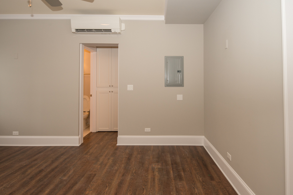 817 West Lakeside Place, Unit 306 Chicago, IL 60640 - Photo 10 of 17