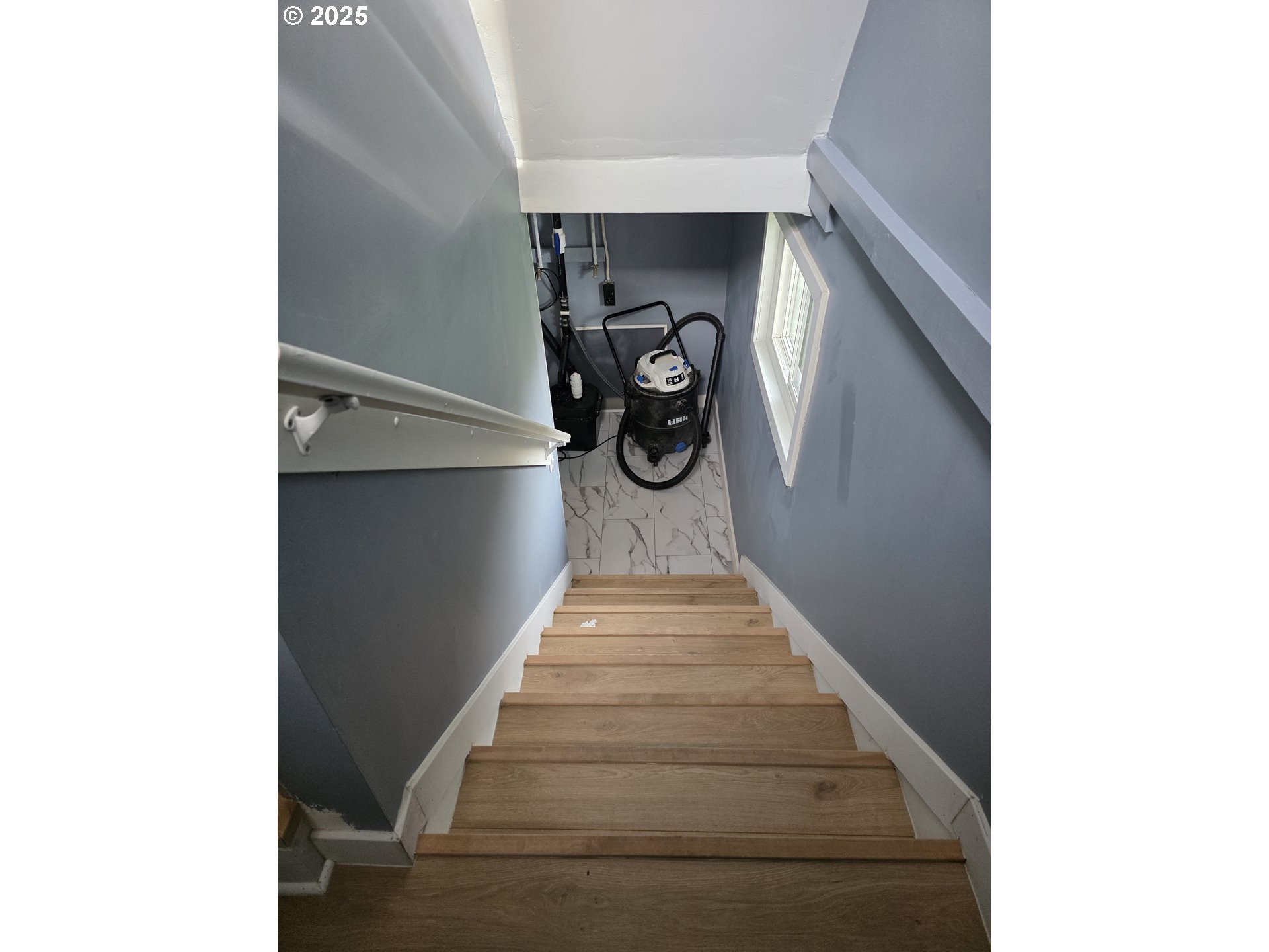 510 Northwest 11th Street Pendleton, OR 97801 - Photo 14 of 20 a view of entryway