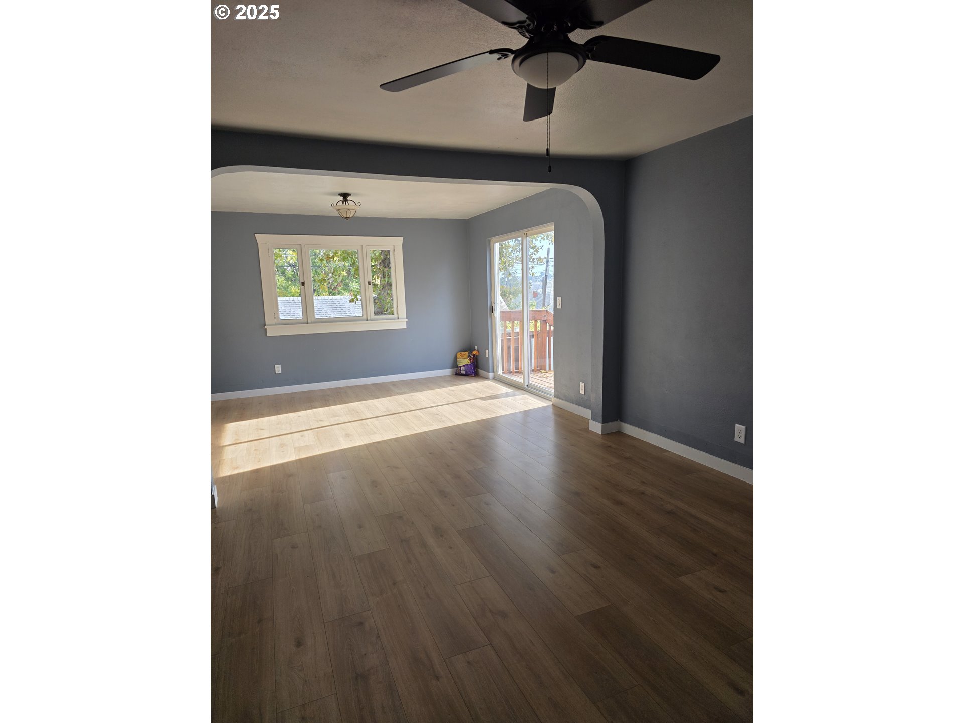 510 Northwest 11th Street Pendleton, OR 97801 - Photo 3 of 20 a view of an empty room with a window