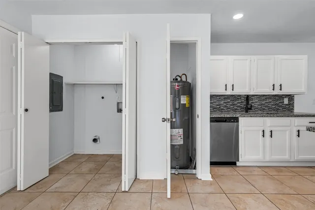 $1,894 | 4406 Kacee Drive, Houston, TX 77084