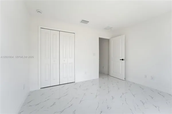 a view of a garage