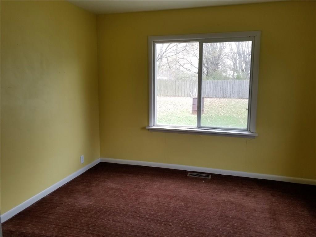 2530 Moore Road Anderson, IN 46011 - Photo 7 of 10 Gallery Image 7