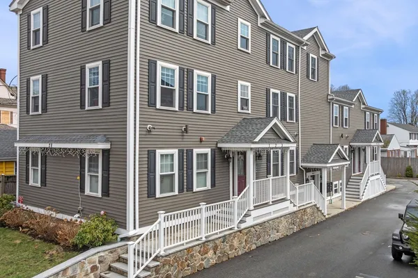 $649,900 | 28 Baltimore Street, Unit 4, Lynn, MA 01902