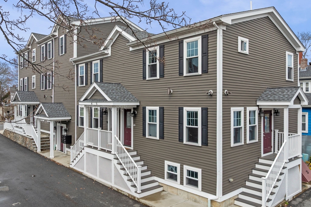 28 Baltimore Street, Unit 4 Lynn, MA 01902 - Photo 2 of 35