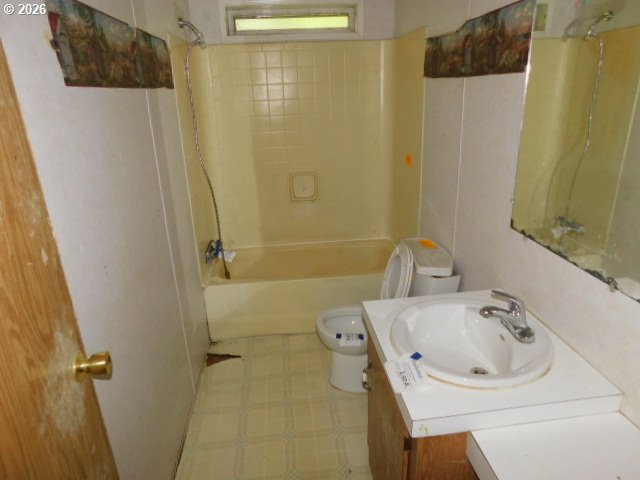406 Chicago Street Northeast Albany, OR 97321 - Photo 12 of 19