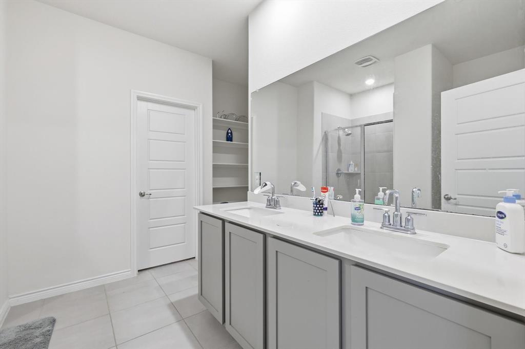 9800 Quail Pointe Road Aubrey, TX 76227 - Photo 13 of 24