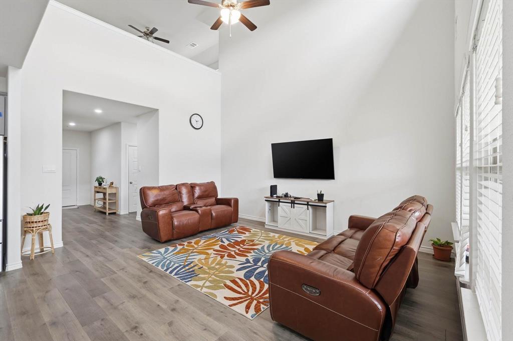 9800 Quail Pointe Road Aubrey, TX 76227 - Photo 9 of 24
