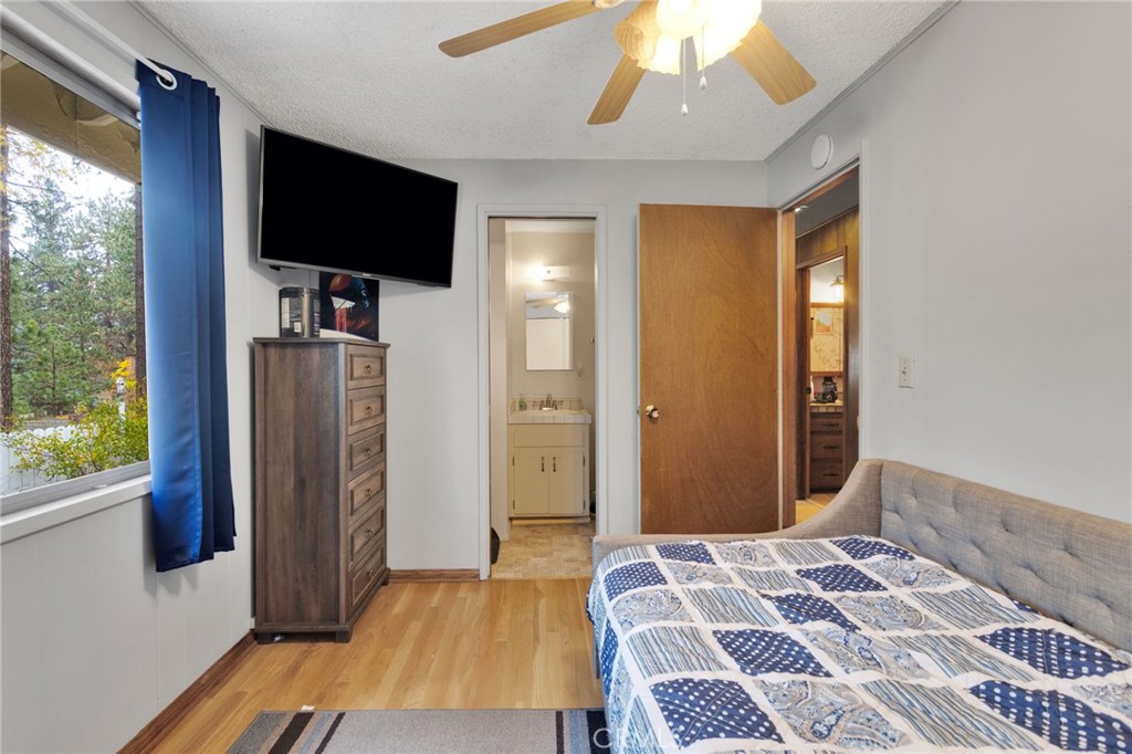 2046 Thrush Road Wrightwood, CA 92397 - Photo 30 of 44