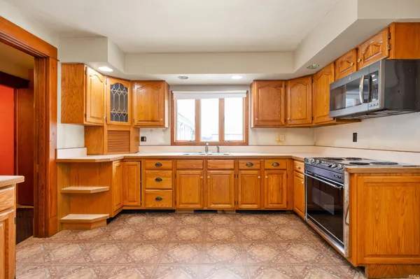 $285,000 | 2980 South 225 East, Winchester, IN 47394