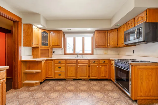 $297,000 | 2980 South 225 East, Winchester, IN 47394