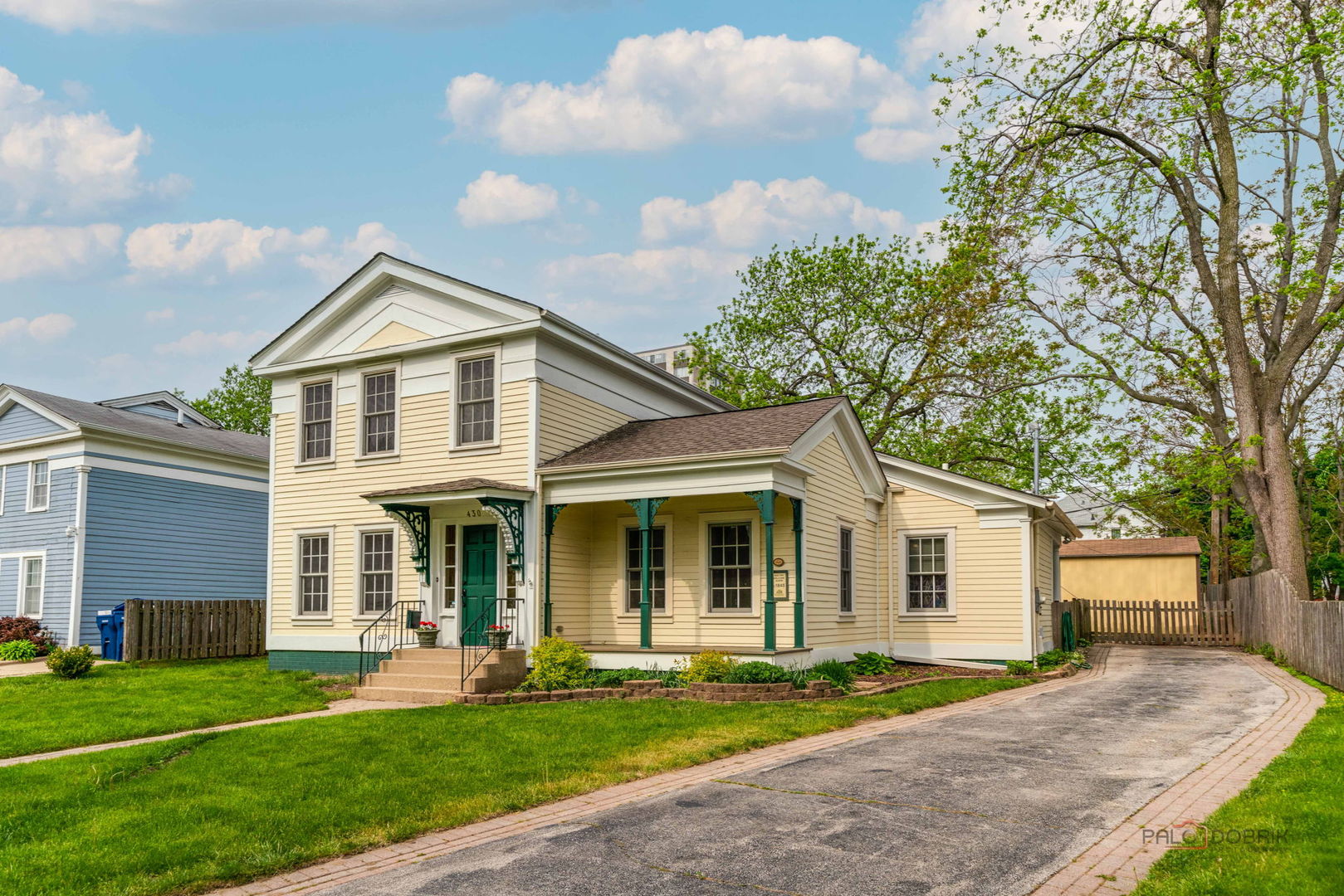 430 North Sheridan Road Waukegan, IL 60085 - Photo 1 of 44