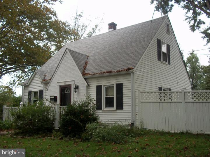 441 Crescent Road Hatboro, PA 19040 - Photo 2 of 10 Exterior Front