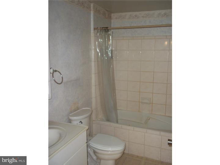 441 Crescent Road Hatboro, PA 19040 - Photo 8 of 10 Master Bathroom