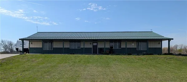$640,000 | 3100 Southeast Wamsley Road, Cameron, MO 64429