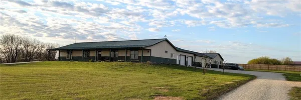 $640,000 | 3100 Southeast Wamsley Road, Cameron, MO 64429