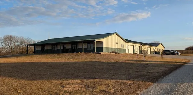 $650,000 | 3100 Southeast Wamsley Road, Cameron, MO 64429