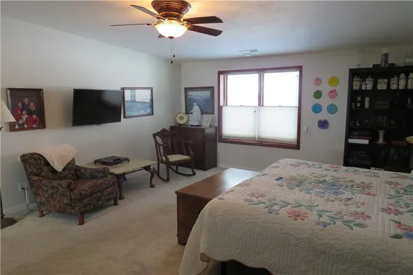 $640,000 | 3100 Southeast Wamsley Road, Cameron, MO 64429