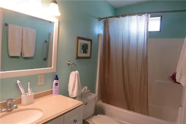 $640,000 | 3100 Southeast Wamsley Road, Cameron, MO 64429