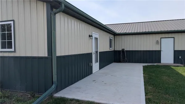 $650,000 | 3100 Southeast Wamsley Road, Cameron, MO 64429