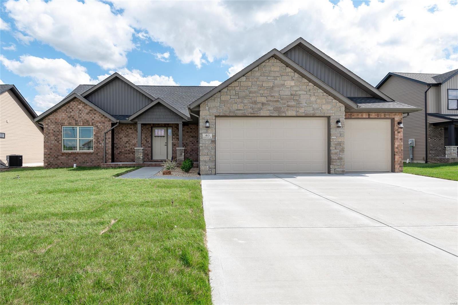 413 Rumsfeld Troy, IL 62294 - Photo 1 of 38 Gallery Image 1
