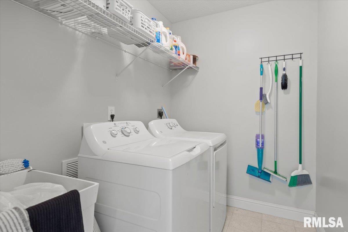 5000 Manhattan Drive Springfield, IL 62711 - Photo 21 of 36 Gallery Image 21