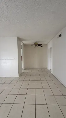 $1,700 | 7271 Gary Avenue, Unit 3, Miami Beach, FL 33141