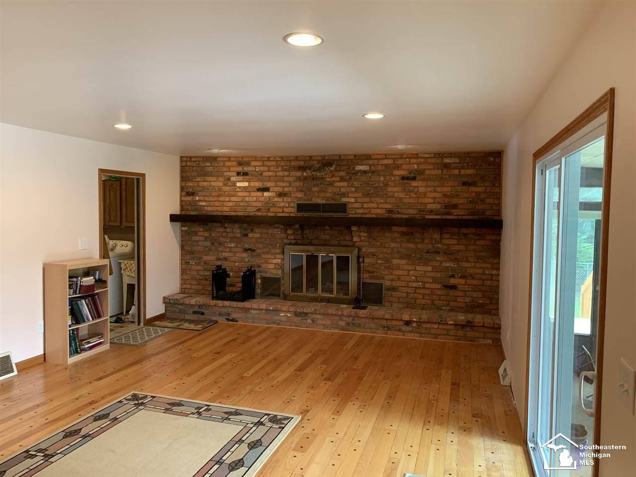 31861 Sibley Road Romulus, MI 48174 - Photo 45 of 94 50010032-44.JPG