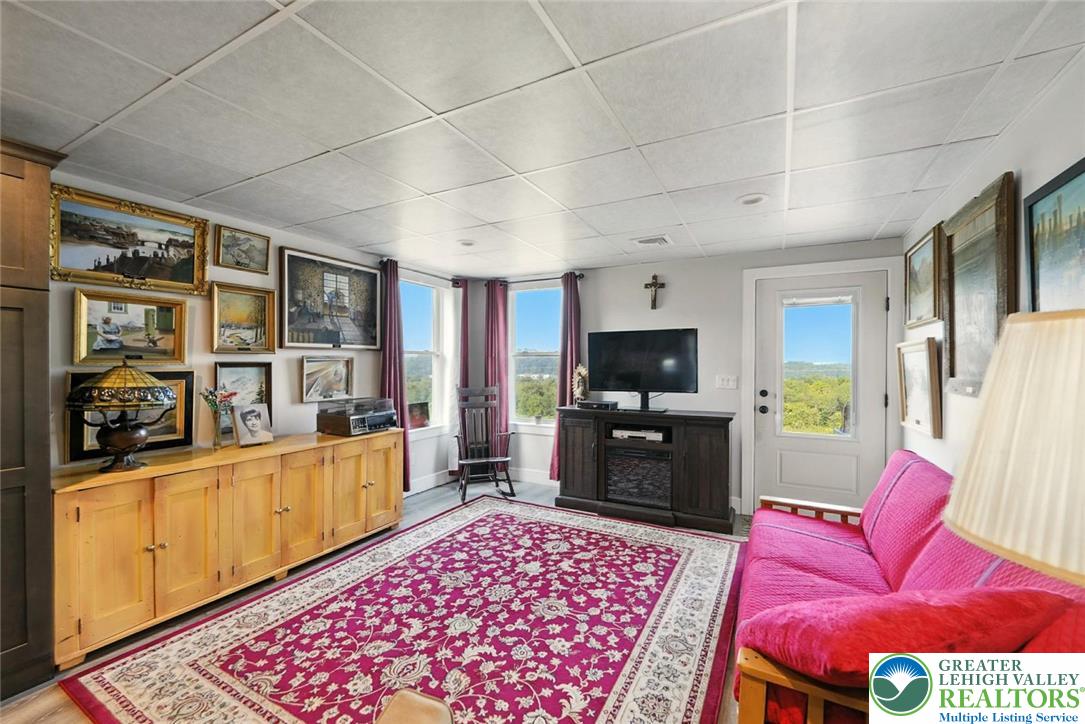 4733 Egypt Road Coplay, PA 18037 - Photo 28 of 40 In-law Suite Living Room w/ private entrance