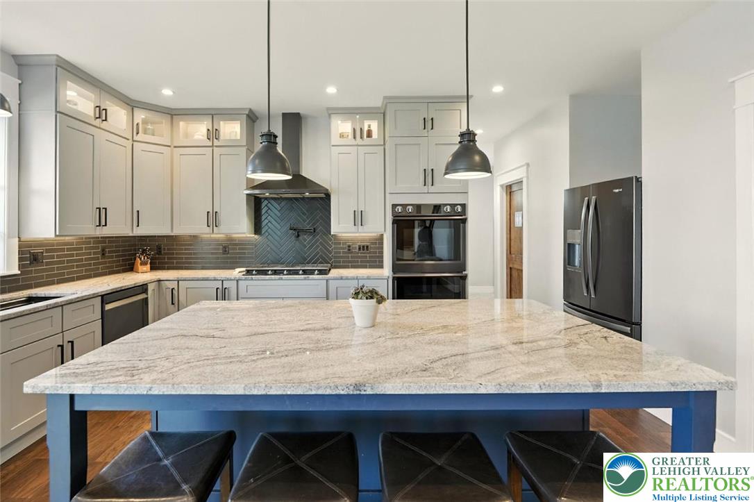 4733 Egypt Road Coplay, PA 18037 - Photo 5 of 40