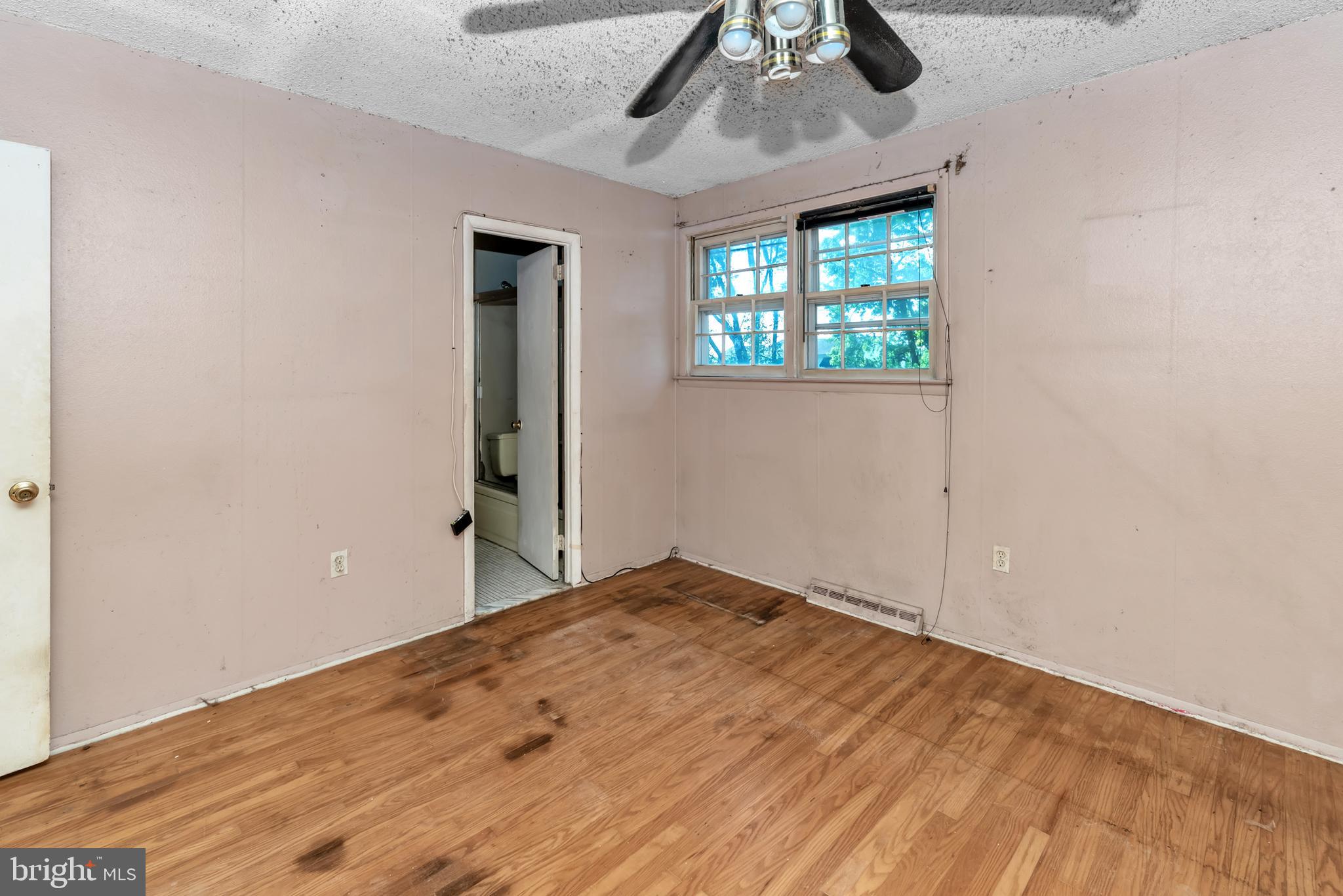 16 Constitution Road Clementon, NJ 08021 - Photo 38 of 61