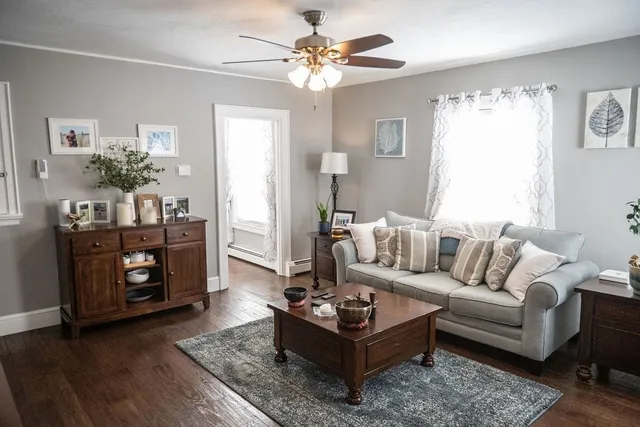 $3,200 | 104 Union Street, Unit 2, Franklin, MA 02038