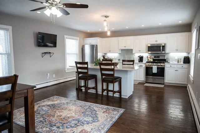 $3,200 | 104 Union Street, Unit 2, Franklin, MA 02038