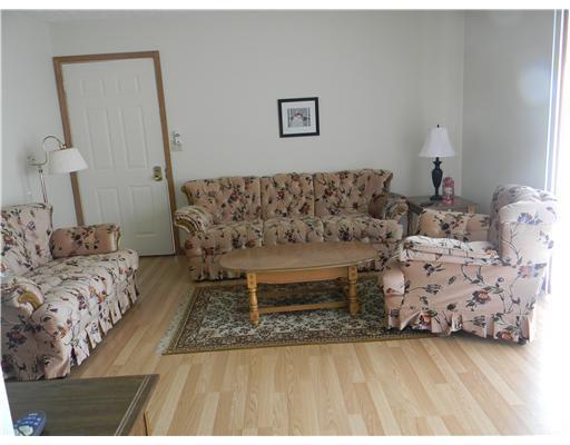 129 Chase Russells Point, Unit 10 2L Russells Point, OH 43348 - Photo 4 of 8