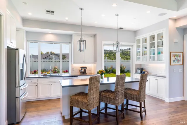 $1,750,000 | 416-418 Royal Meadows Court, Santa Rosa, CA 95404