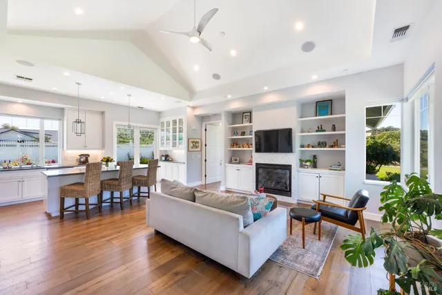 $1,750,000 | 416-418 Royal Meadows Court, Santa Rosa, CA 95404