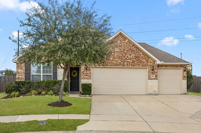 $440,000 | 30222 Green Meadows Lane, Brookshire, TX 77423