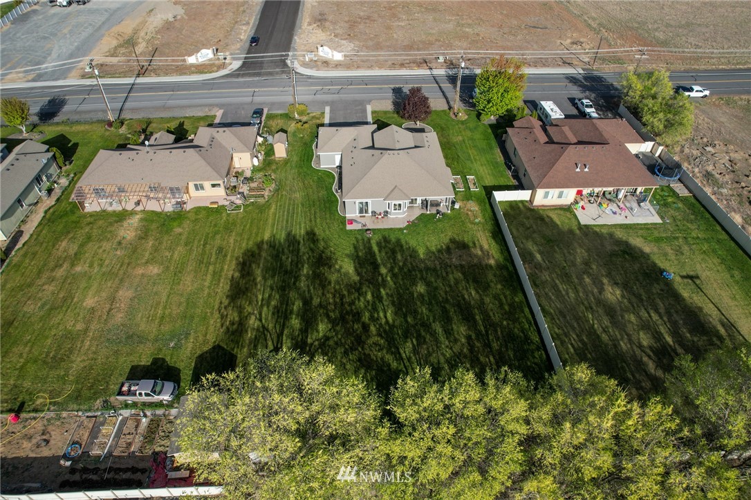 3028 Valley Road Northeast Moses Lake, WA 98837 - Photo 2 of 40 Gallery Image 2